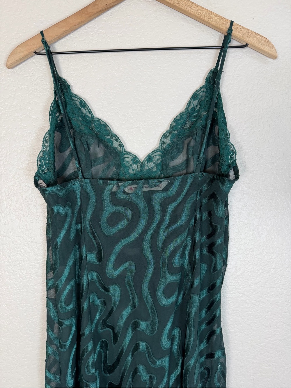 Vintage Victoria’s Secret Green Velvet Burnout Maxi Slip Nightgown 90’s Large - Picture 10 of 13